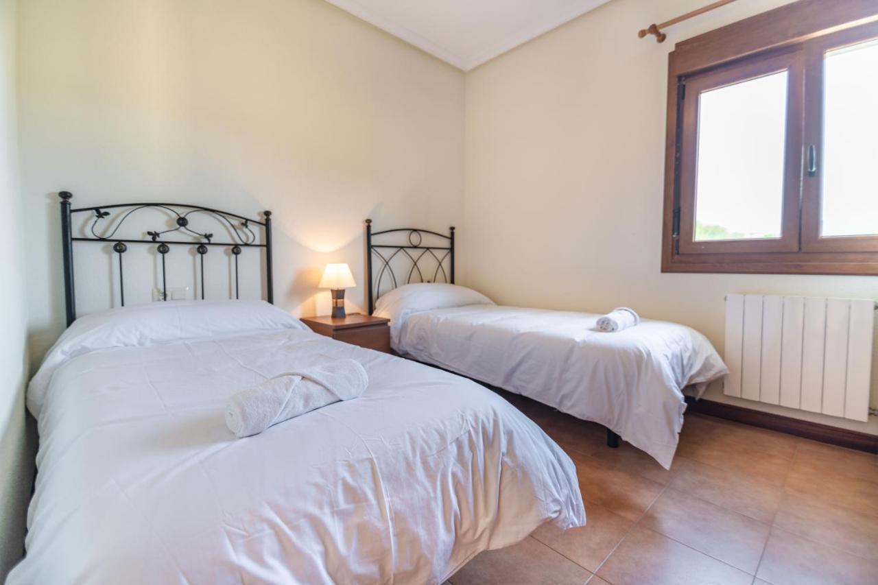 Apartamentos Privados Con Jardin Y Barbacoa Compartida En Laredo Exterior foto