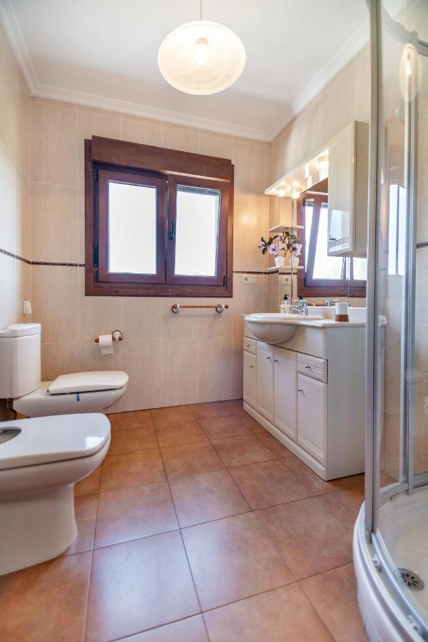 Apartamentos Privados Con Jardin Y Barbacoa Compartida En Laredo Exterior foto
